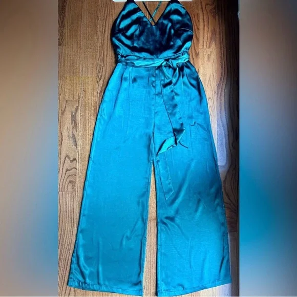 NEW Aakaa Emerald Green Jumpsuit Wide Leg - Picture 2 of 10